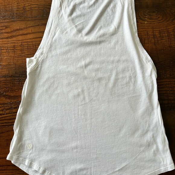 Lululemon white cotton tank. Size 6 - Picture 2 of 2
